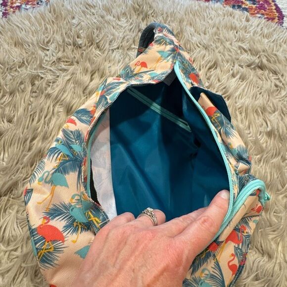 Kavu flamingo fest crossbody rope bag - Picture 6 of 9